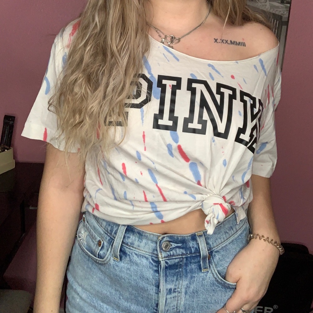 Vs pink top